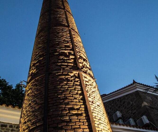 Olive Press Hotel & Apartments