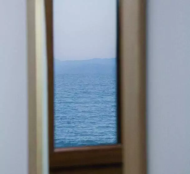 Olive Press Hotel & Apartments