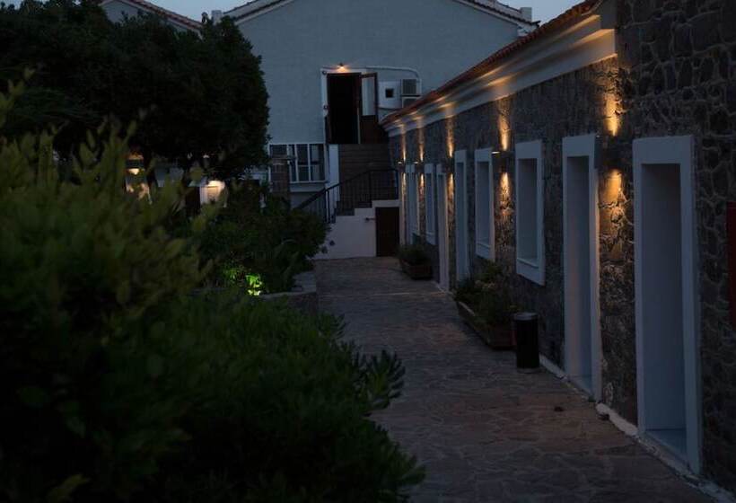 Olive Press Hotel & Apartments