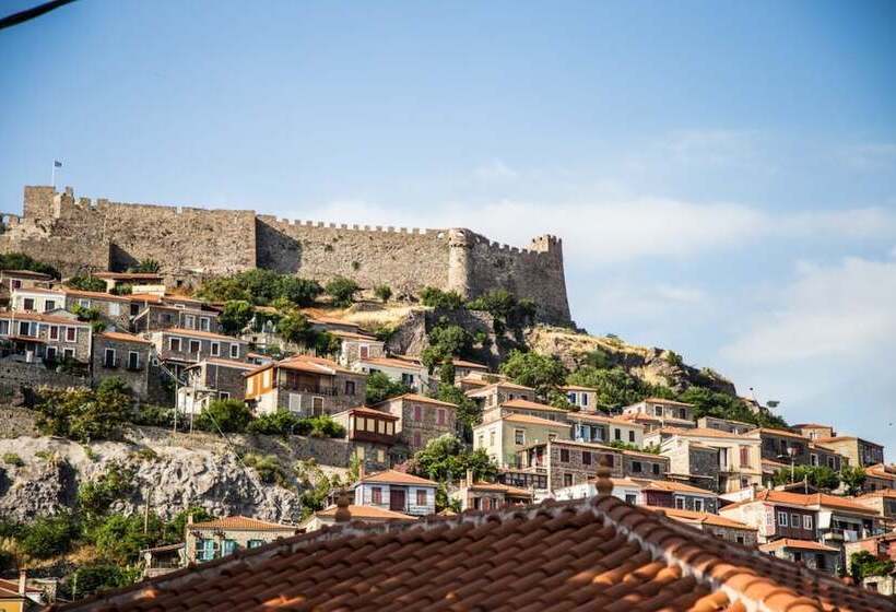 Olive Press Hotel & Apartments