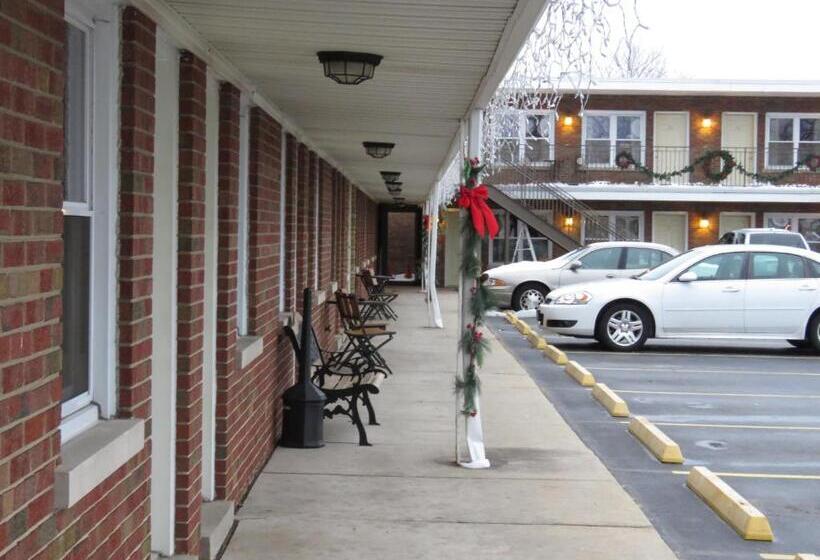 הוסטל Gateway Inn