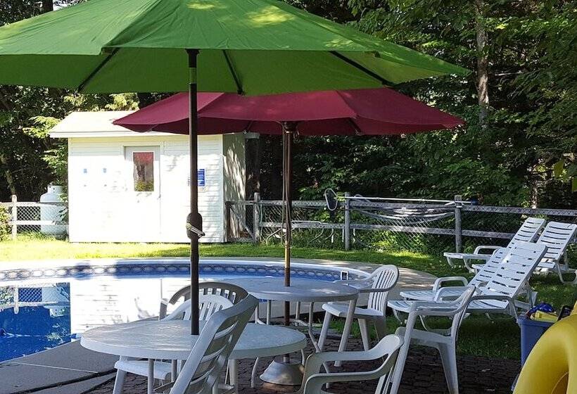 White Mountain Motel And Cottages