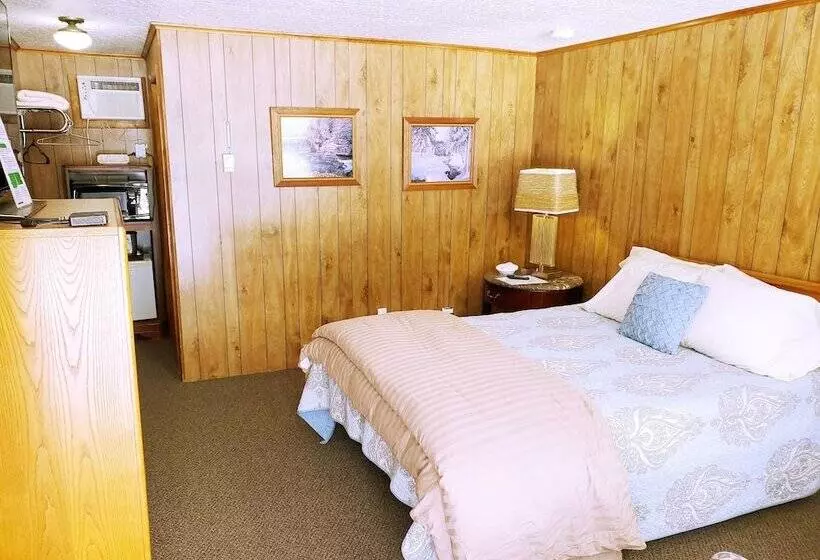 White Mountain Motel And Cottages