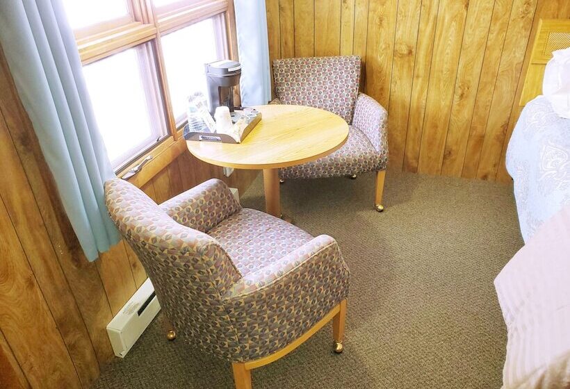 White Mountain Motel And Cottages