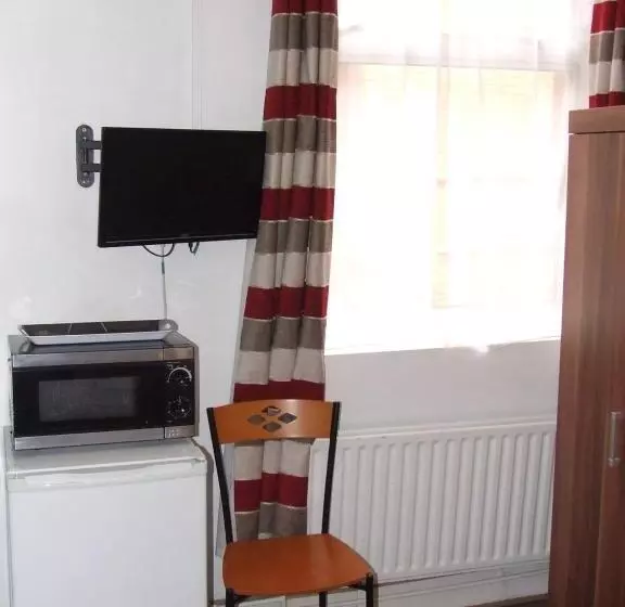 Bed and Breakfast Alexandra Guest House