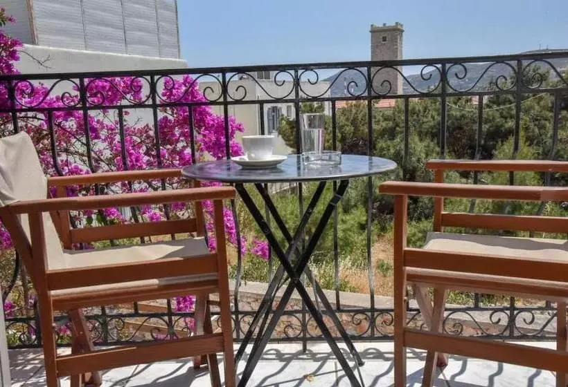 هتل Axilleion Guest House