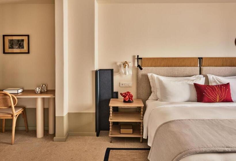 בית מלון כפרי Cosme, A Luxury Collection Resort, Paros