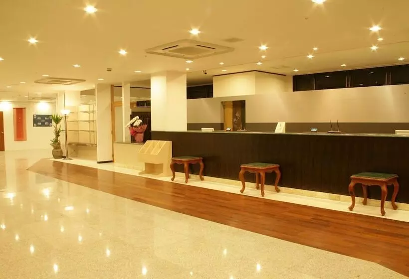 בית מלון כפרי Crown Hills Himeji