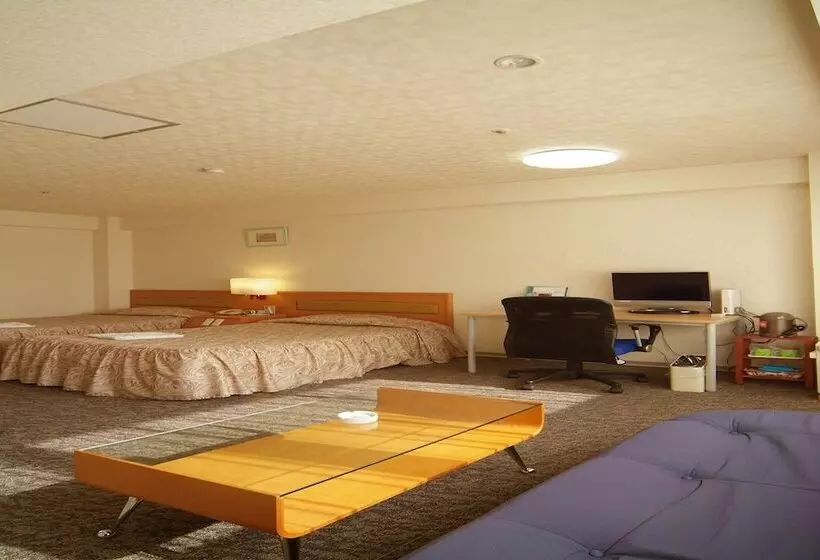 בית מלון כפרי Crown Hills Himeji