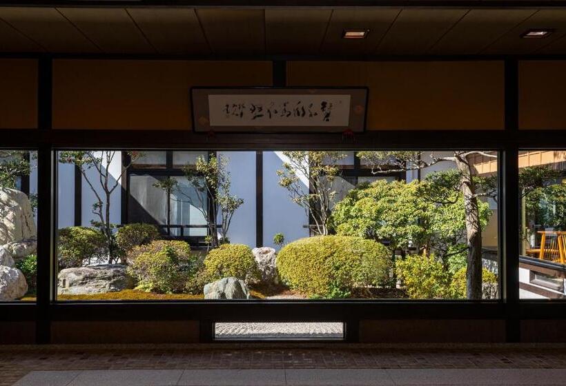 Otel Hagi No Yado Tomoe