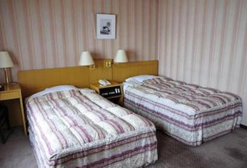 בית מלון כפרי Half Time