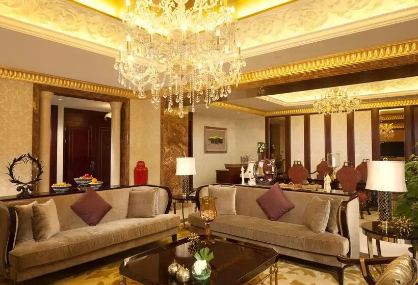 هتل Hilton Nanjing Riverside