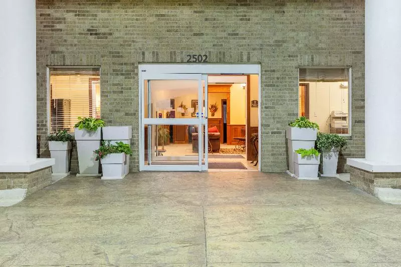Holiday Inn Express Hotel & Suites Clarksville By Ihg