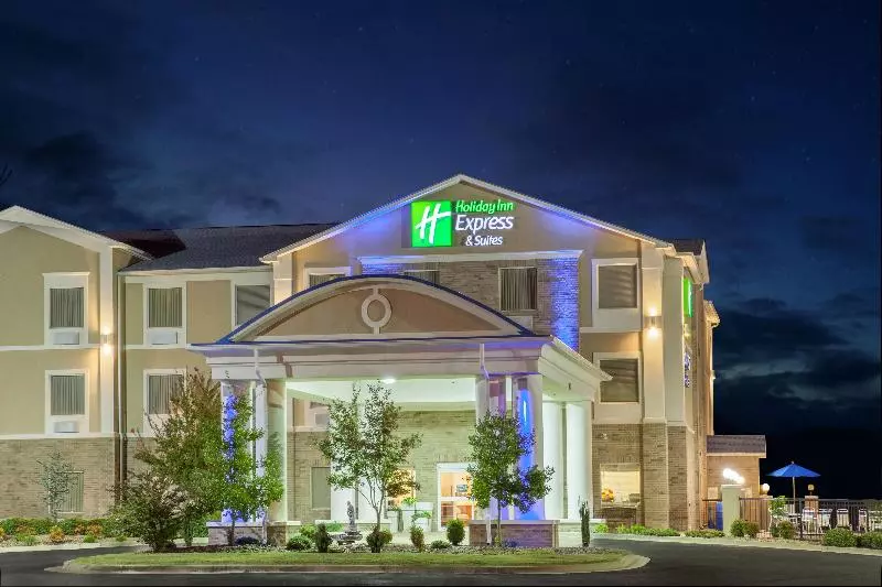 Holiday Inn Express Hotel & Suites Clarksville By Ihg
