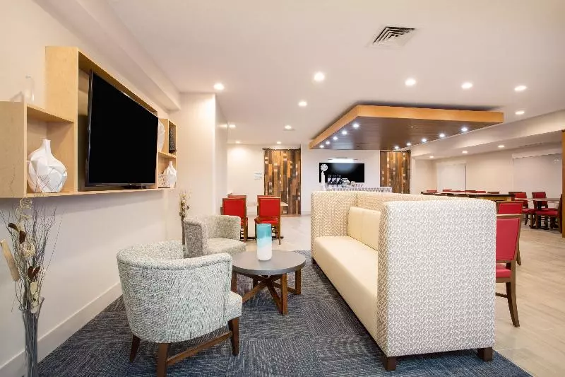 Holiday Inn Express Hotel & Suites Fort Collins, An Ihg