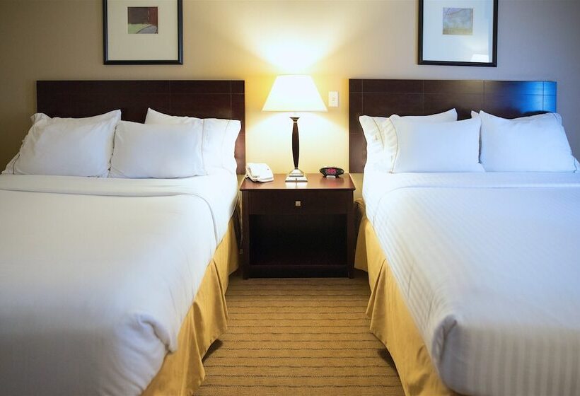 فندق Holiday Inn Express Devils Lake, An Ihg