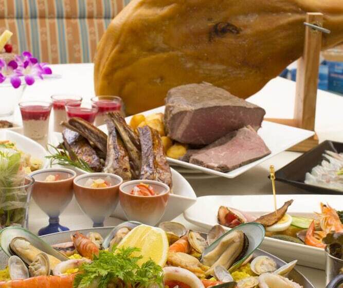 هتل Ishigaki Seaside