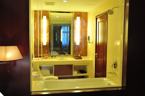 Отель Jiasheng Palace