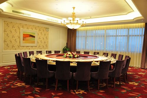 Отель Jiasheng Palace