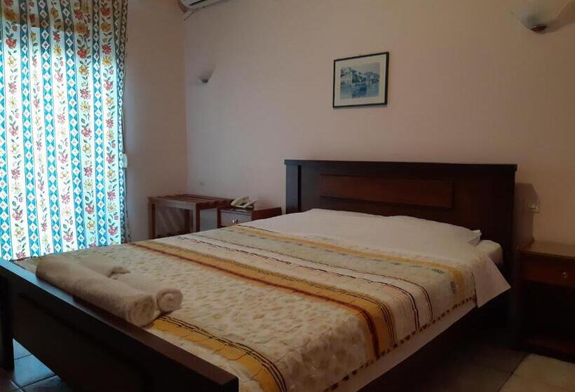 בית מלון כפרי Lidra