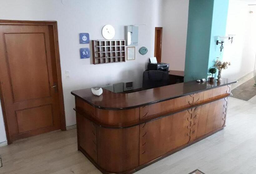 בית מלון כפרי Lidra