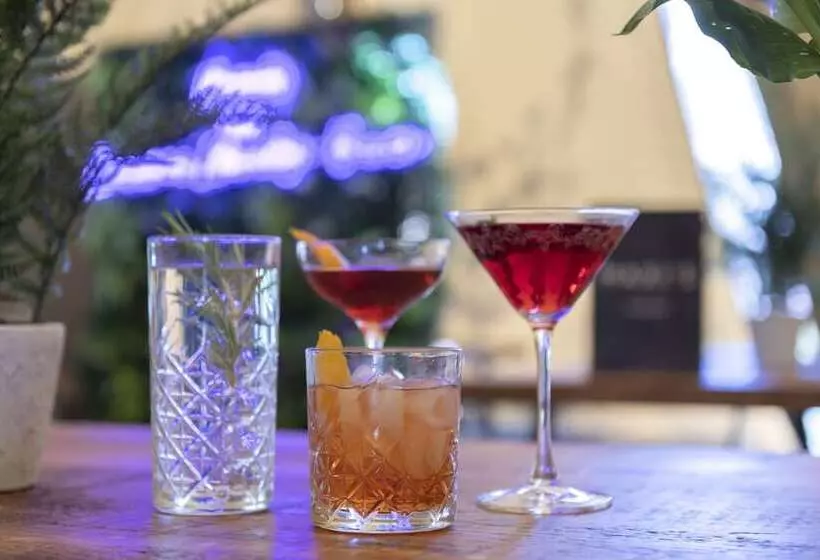 酒店 The Dial House