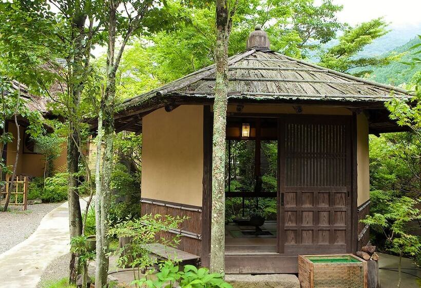 בית מלון כפרי Yufuin Hoteiya