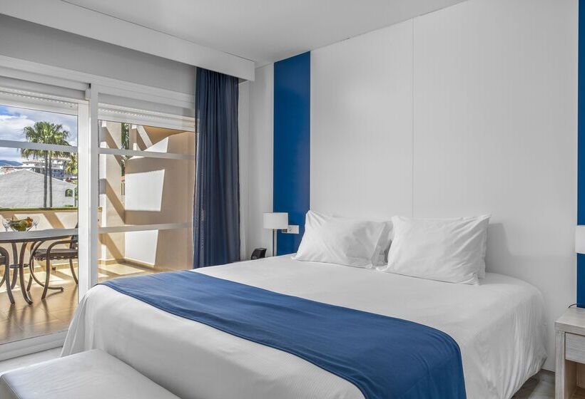 Los Amigos Beach Club