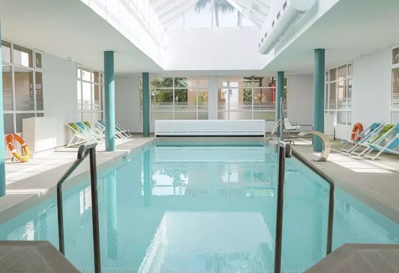 Los Amigos Beach Club