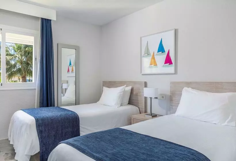 Los Amigos Beach Club