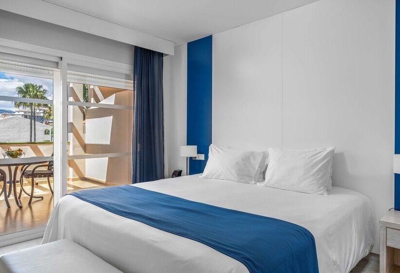 Los Amigos Beach Club