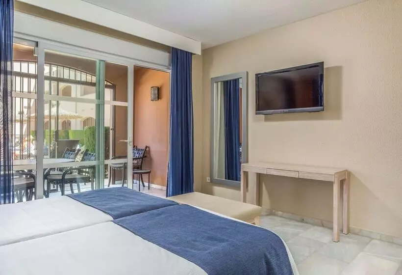 Los Amigos Beach Club