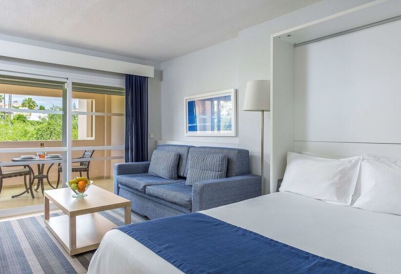 Los Amigos Beach Club