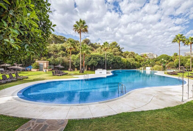 Los Amigos Beach Club