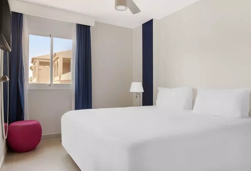 Los Amigos Beach Club