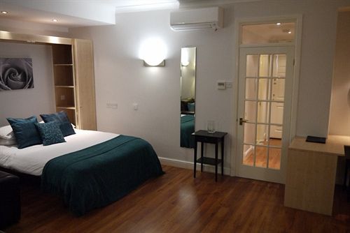 City Quarters At Burne Jones House Serviced Apartments