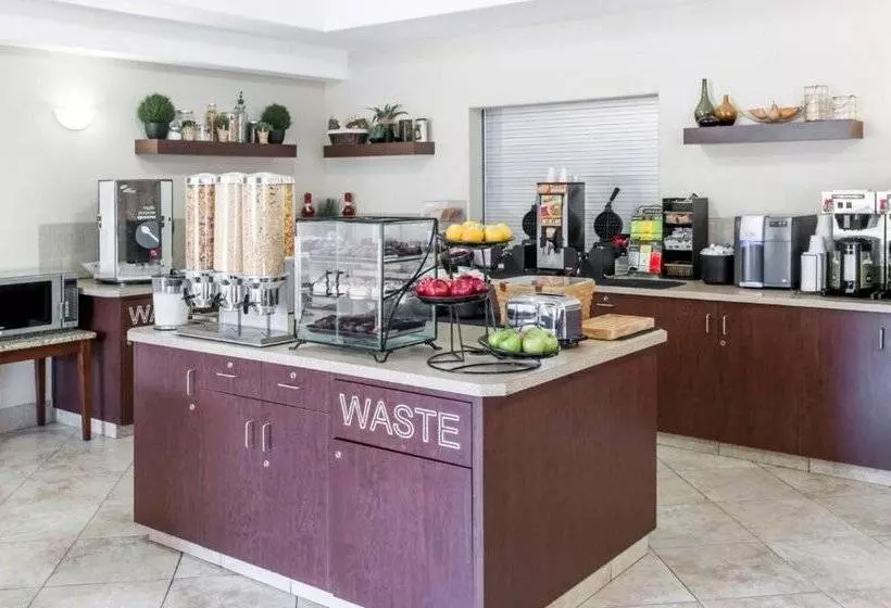 酒店 Canalta High River