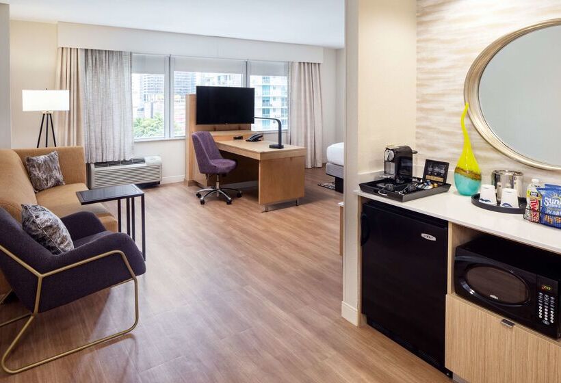 هتل Hampton Inn & Suites Miami/brickelldowntown