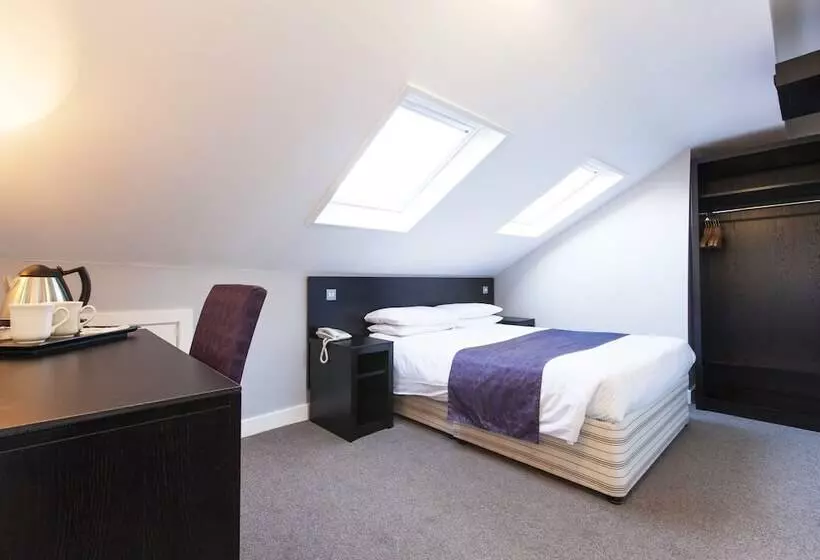 هتل The Abbey Lodge