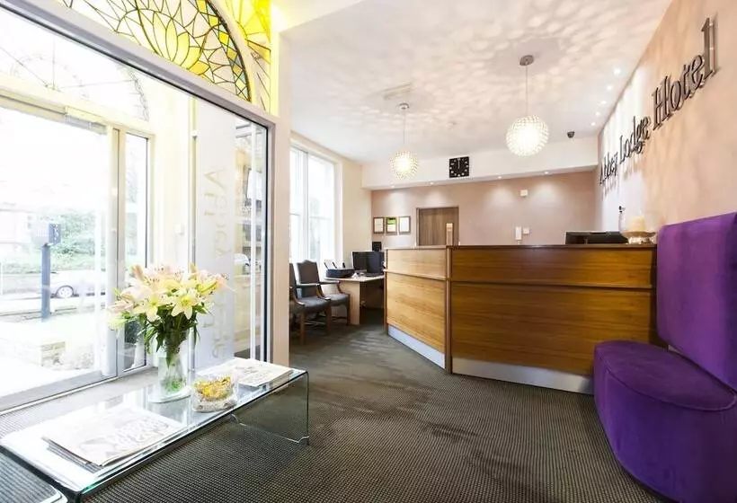 هتل The Abbey Lodge