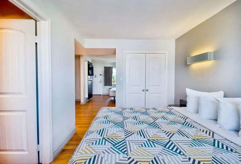 Motel 6 Gardena