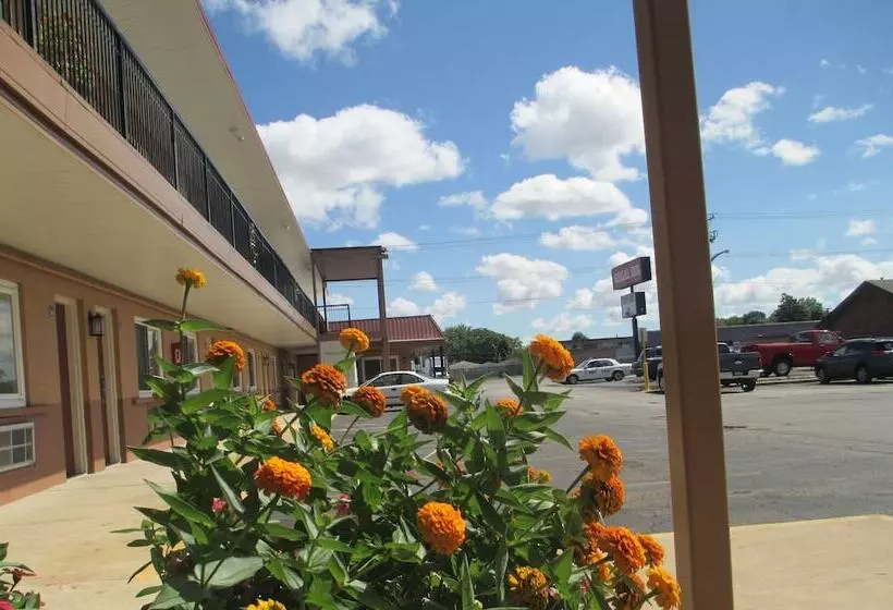 فندق على الطريق Regal Inn Chicago O Hare  Franklin Park