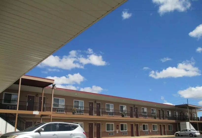 فندق على الطريق Regal Inn Chicago O Hare  Franklin Park