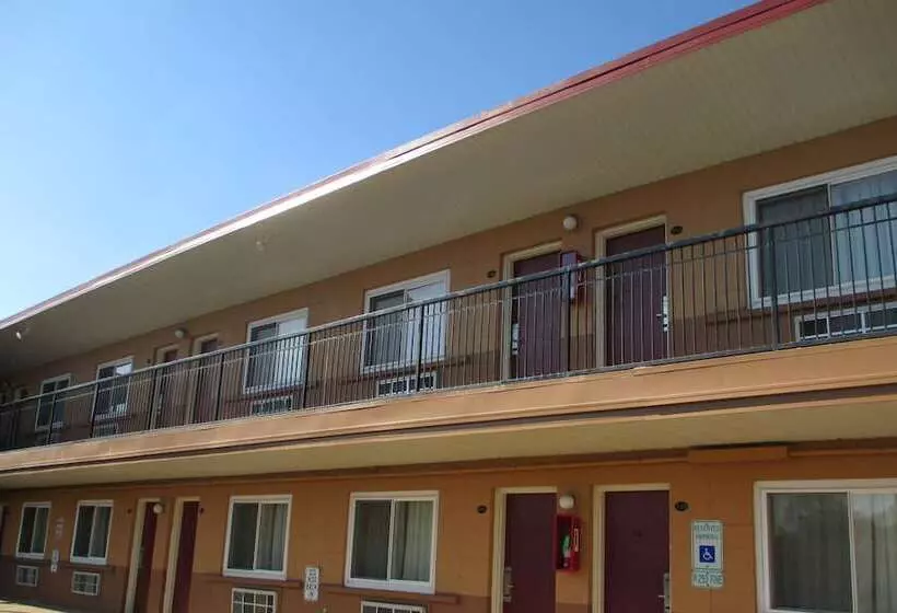 فندق على الطريق Regal Inn Chicago O Hare  Franklin Park