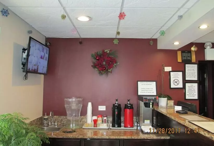 فندق على الطريق Regal Inn Chicago O Hare  Franklin Park