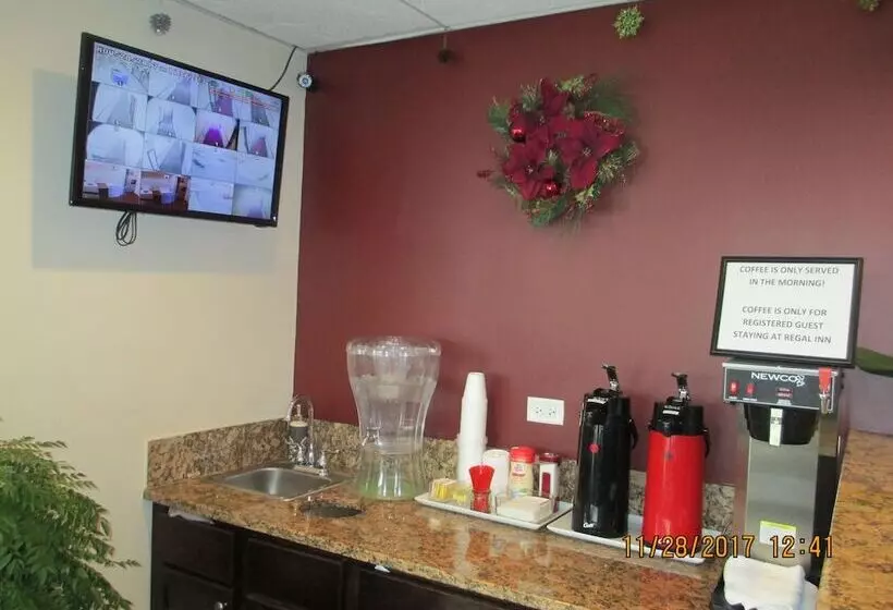 فندق على الطريق Regal Inn Chicago O Hare  Franklin Park