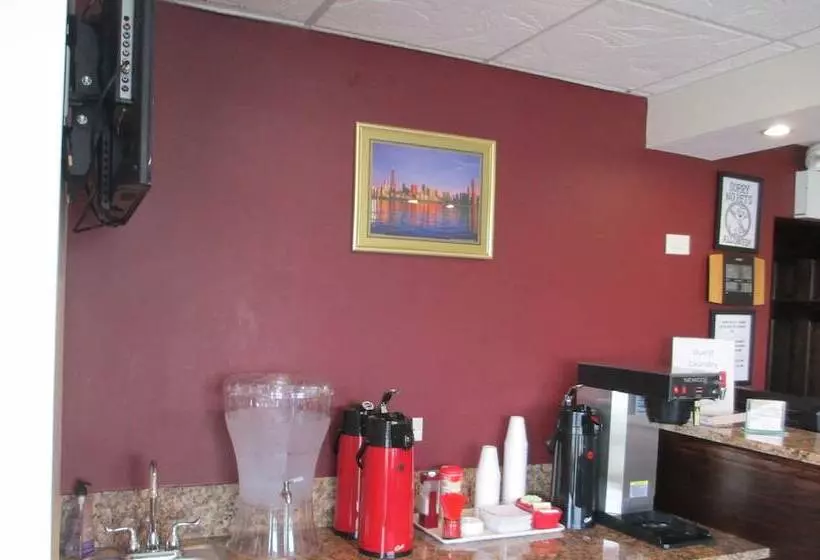 فندق على الطريق Regal Inn Chicago O Hare  Franklin Park