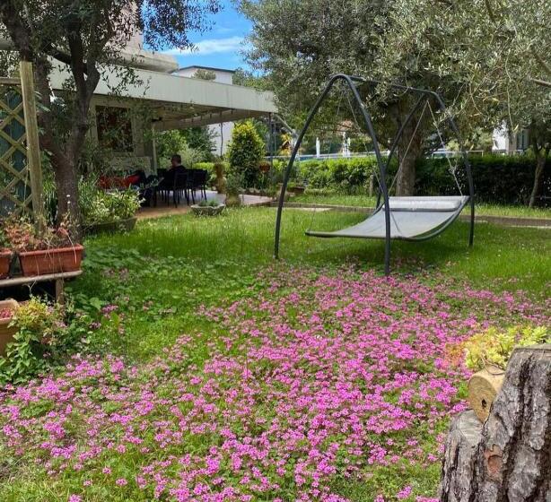 فندق Rosapineta   Adults Only