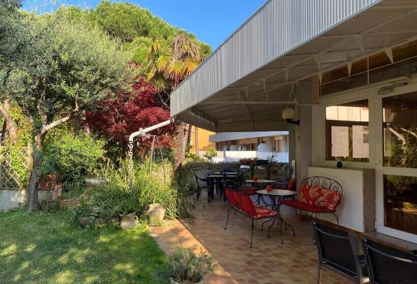 فندق Rosapineta   Adults Only