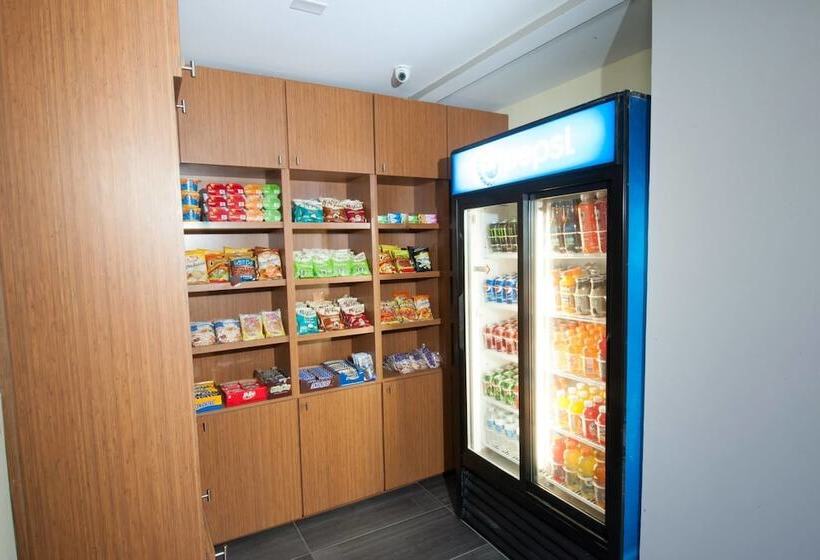 Otel Arya Inn & Suites